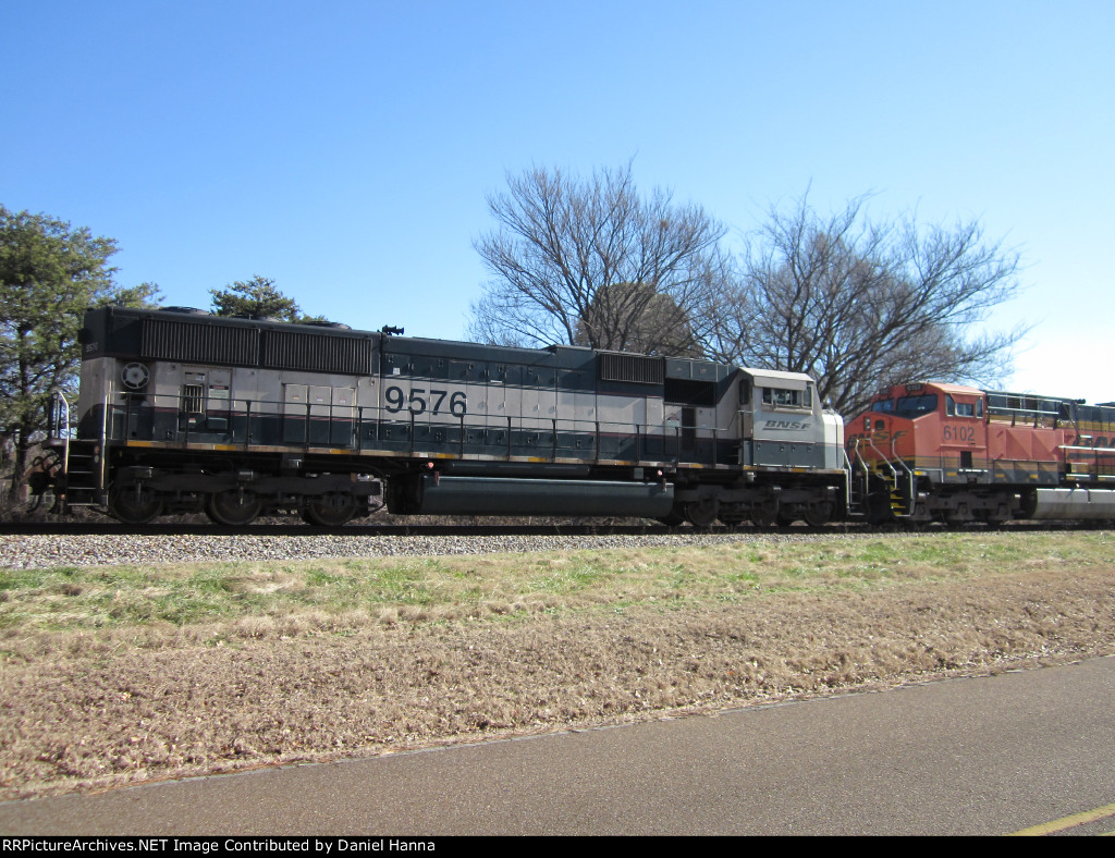 BNSF 9576